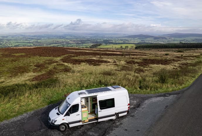 Winnie campervan photo 6