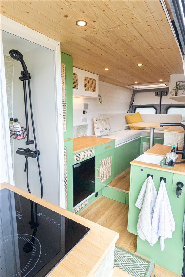 Winnie campervan photo 9